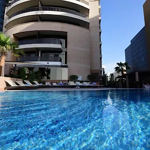 Majestic City Retreat Dubaj